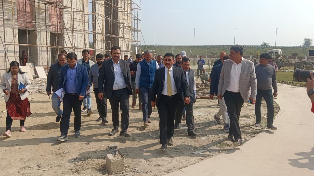 LDA IIM Road to Samtamoolak Sarwadhik News लविप्रा जल्द ही आईआईएम रोड से समतामूलक चौराहे पर फर्राटा भर सकेंगे वाहन 1