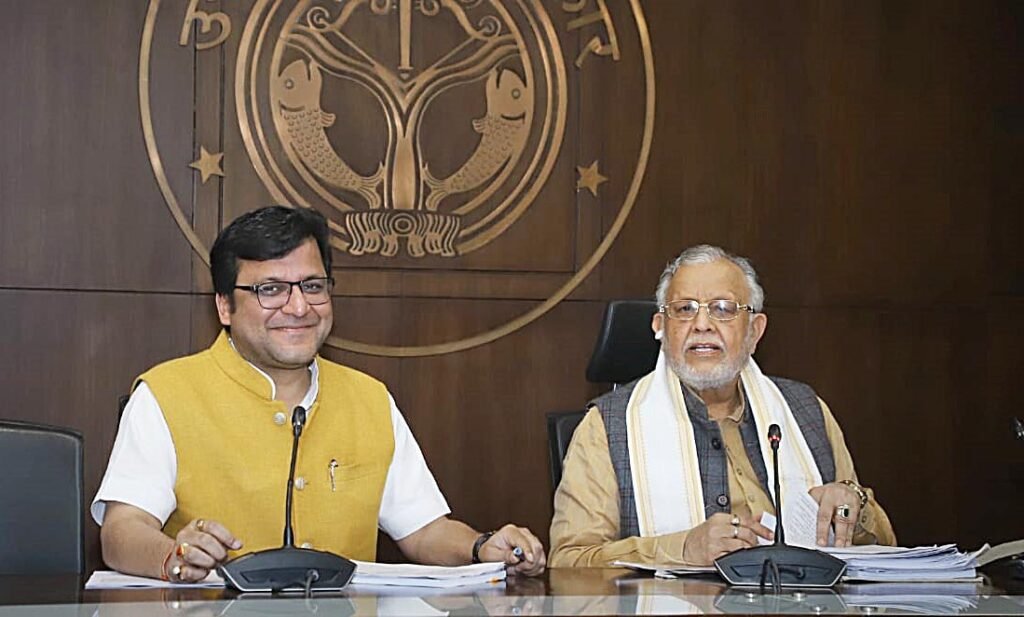 Minister Suresh Khanna sarwadhik news cabinet faisle कैबिनेट फैसले पीपीपी माडल पर होंगे विकसित सात बस स्टेशन