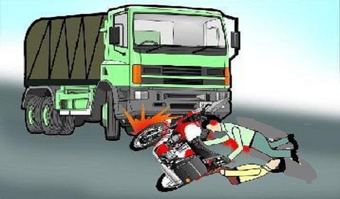 अज्ञात ट्रक ने मोटरसाइकिल को टक्कर मार दी तीन लोगों की मौत Sarwadhik News