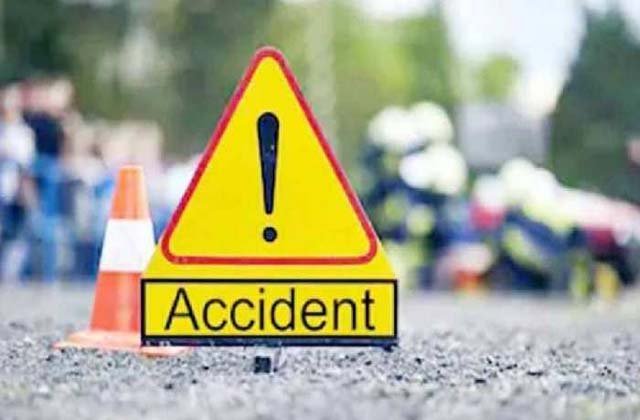बाइक सवार ग्वालियर के 3 छात्रों को अज्ञात वाहन ने टक्कर मारी, हुई मौत Sarwadhik News