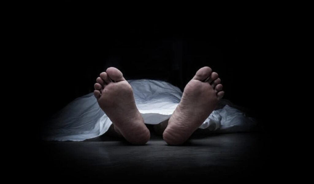 आगरा में फुफेरी बहन के साथ विवाद के बाद बालक ने की आत्महत्या Sarwadhik News