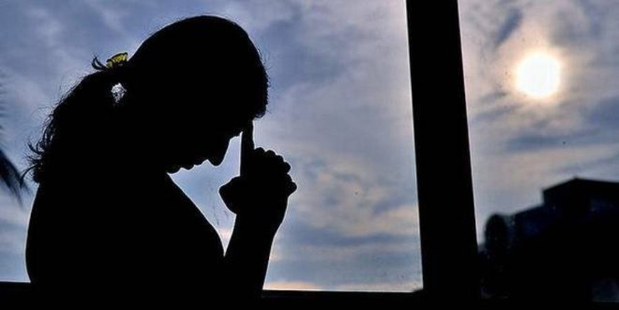 उत्तर प्रदेश परीक्षा देने से रोकने पर नौवीं कक्षा की छात्रा ने आत्महत्या की Sarwadhik News