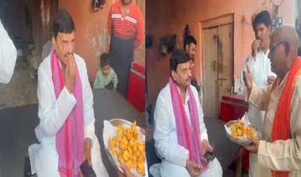शिवपाल ने झोपड़ीनुमा दुकान में बैठ खाई पकौड़ी Sarwadhik News