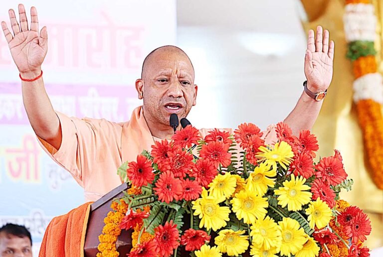 Yogi बाबा साहब का जीवन संघर्ष, शिक्षा व समानता का प्रतीक योगी Sarwadhik news