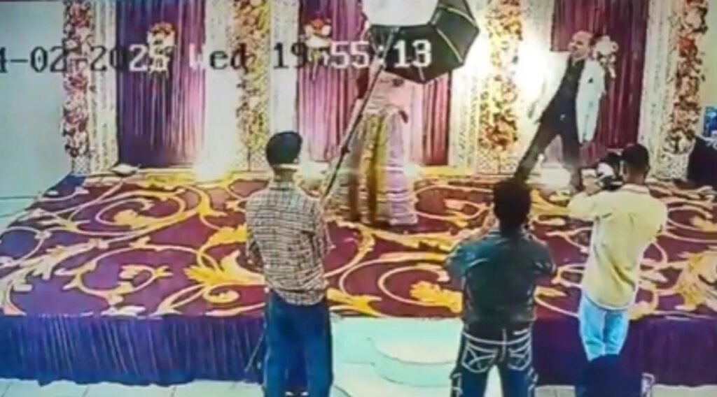 उप्र सालगिरह के जश्न में नाचते समय व्यवसाई बेहोश होकर गिरा, मौत Sarwadhik News