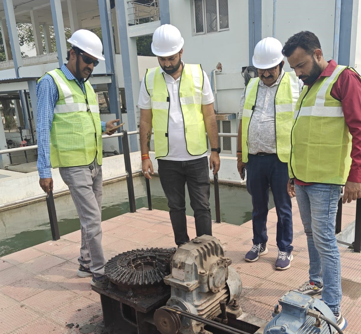 jalkal ऐशबाग जल संयंत्र में सफाई और सुधार का विशेष अभियान