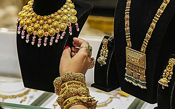 gold silver rate सहालग के मौसम में भी सर्राफा बाजार सूना, सोना-चांदी की बेकाबू कीमतों ने बढ़ाई चिंता sarwadhik news