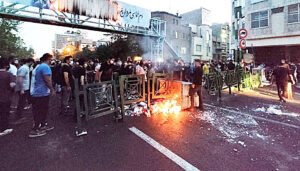 iran ईरान में बिगड़े हालात, भारत ने अपने नागरिकों को देश छोड़ने की सलाह दी sarwadhik news