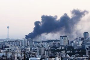 अमेरिका और इजराइल का ईरान पर बड़ा हमला, ट्रंप ने विद्रोह का आह्वान किया