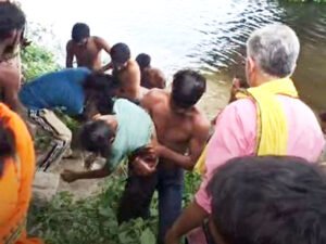 गोंडा में सरयू नदी में डूबने से दो सगी बहनों की मौत