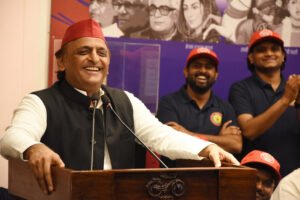 भाजपाई बहुरूपिया हैं, इनकी सोच नकारात्मक अखिलेश यादव